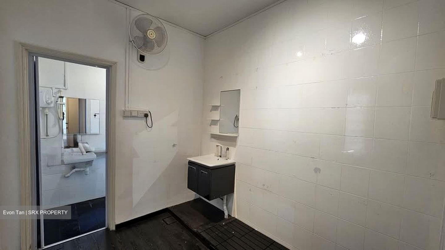 Trengganu Street (D1), Shop House #576566091